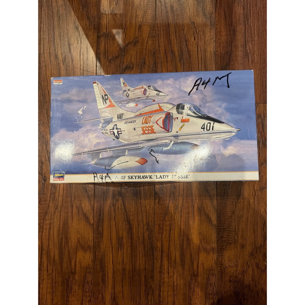 Hasegawa 1:48 A-4F Skyhawk Lady Jessie Model Kit 09399 Navy VA-164